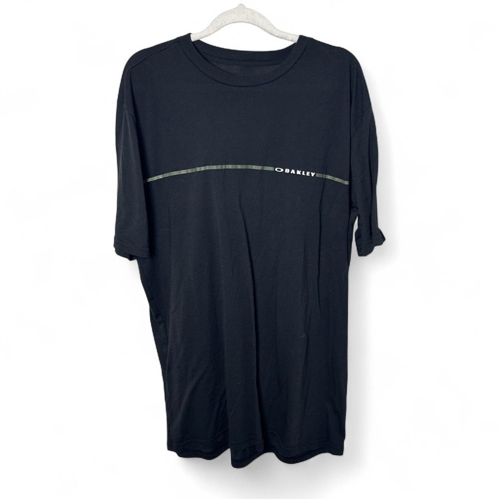 Oakley black t-shirt with horizontal stripe across the chest, size 2XL